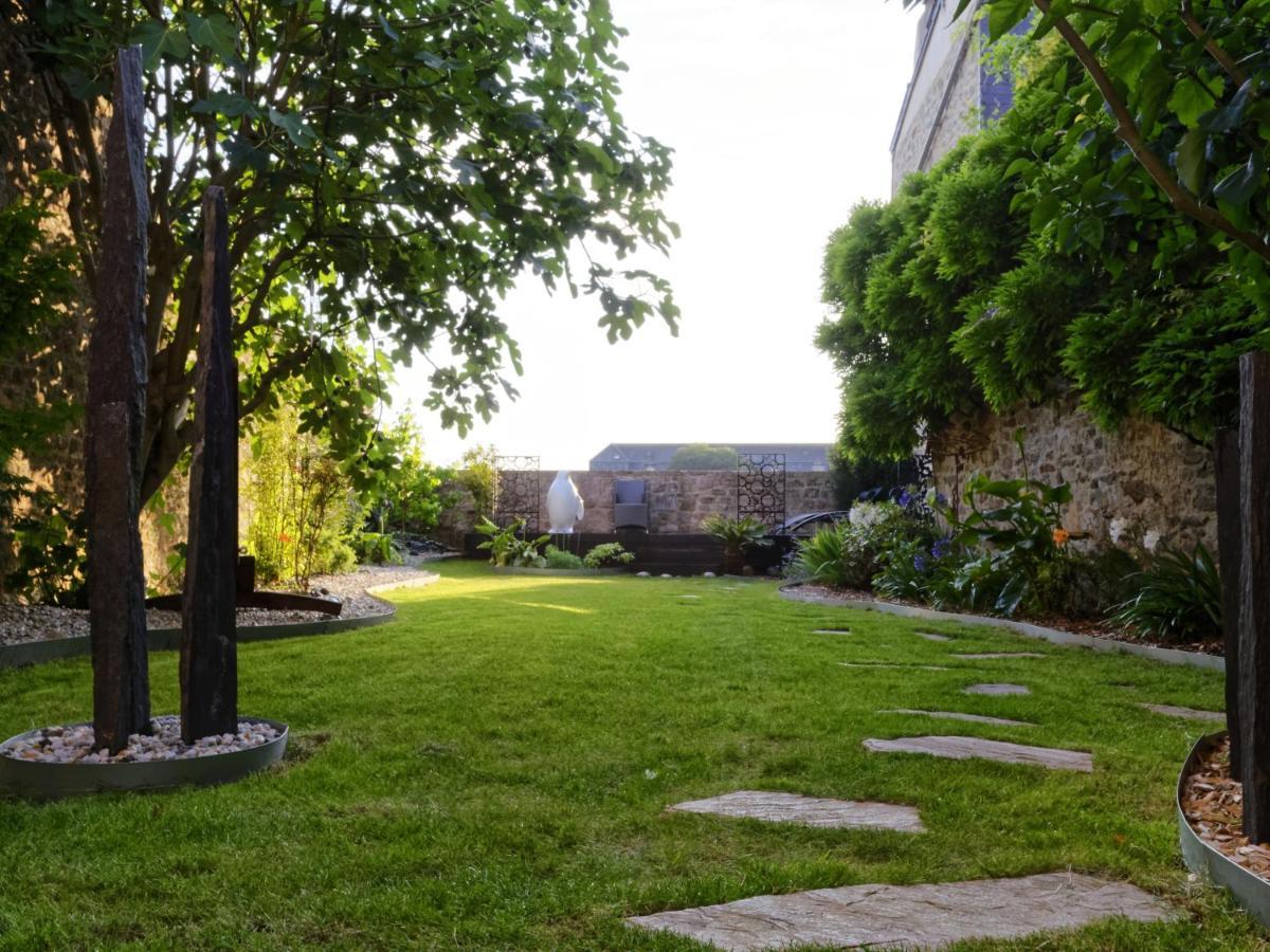 Le 27- Boutique B&B Dinan Exterior photo