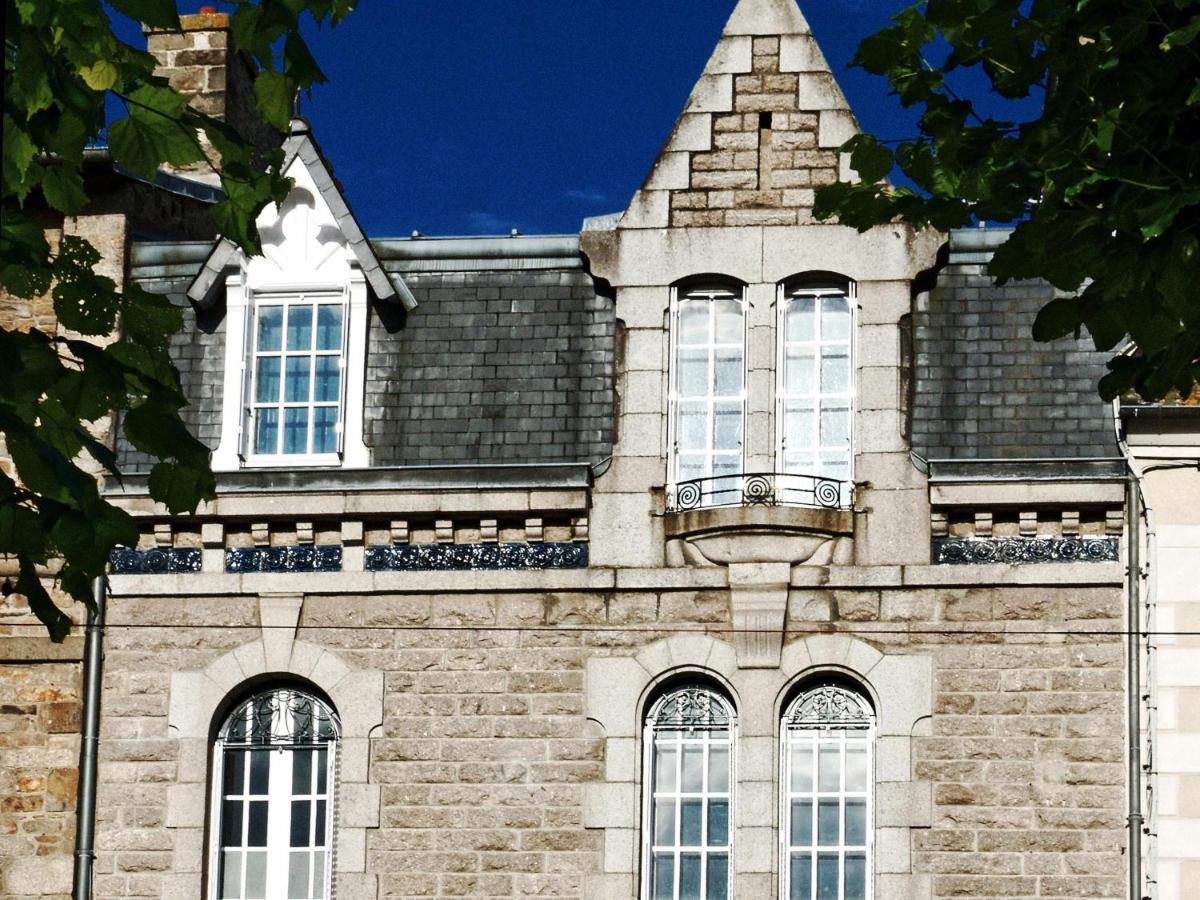 Le 27- Boutique B&B Dinan Exterior photo